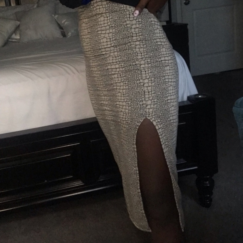 Reptile split skirt